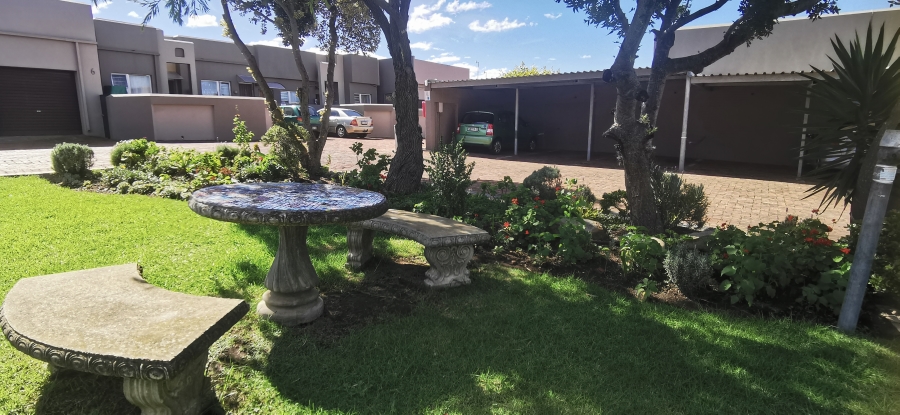 2 Bedroom Property for Sale in C Place Eastern Cape